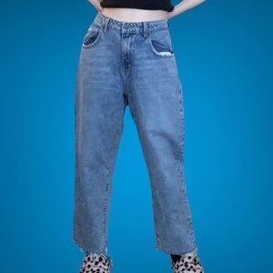 CARMAR JEANS BAGGY RAW HEM HIGH WAISTED 🩵🩵
